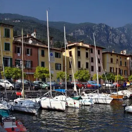 La Piazzetta Gargnano